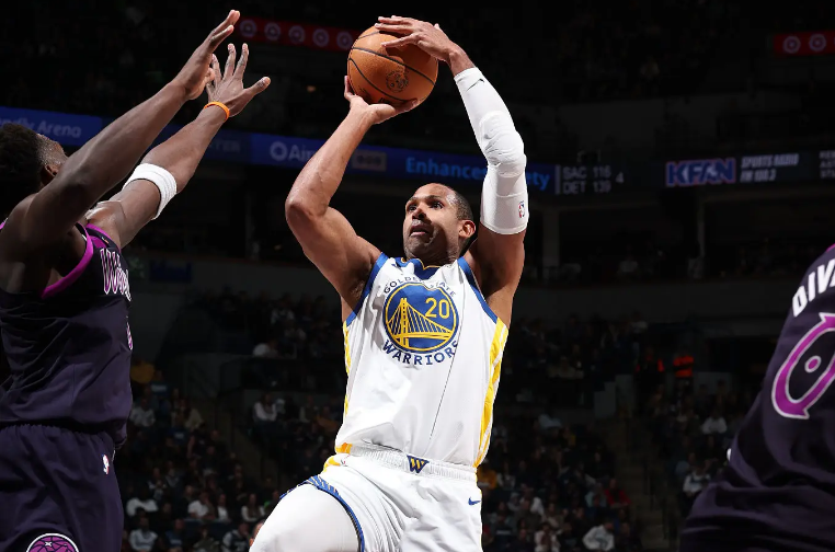 世界杯赛事直播软件下载-内线老将的状态也在回暖!勇士的竞争力还会有进一步的提升?